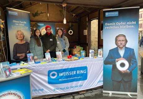 junge zukünftige Mitarbeiterinnen der AS