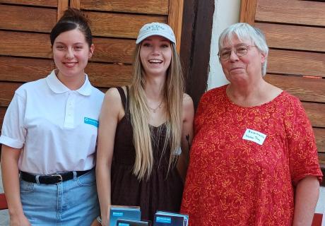 unsere Mitarbeiterinnen der AS Halle beim Tag der Feminismen in Halle